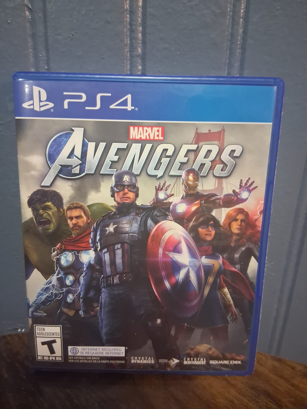 Marvel Avengers PS4 - Blue Case with Iconic Hero Cover